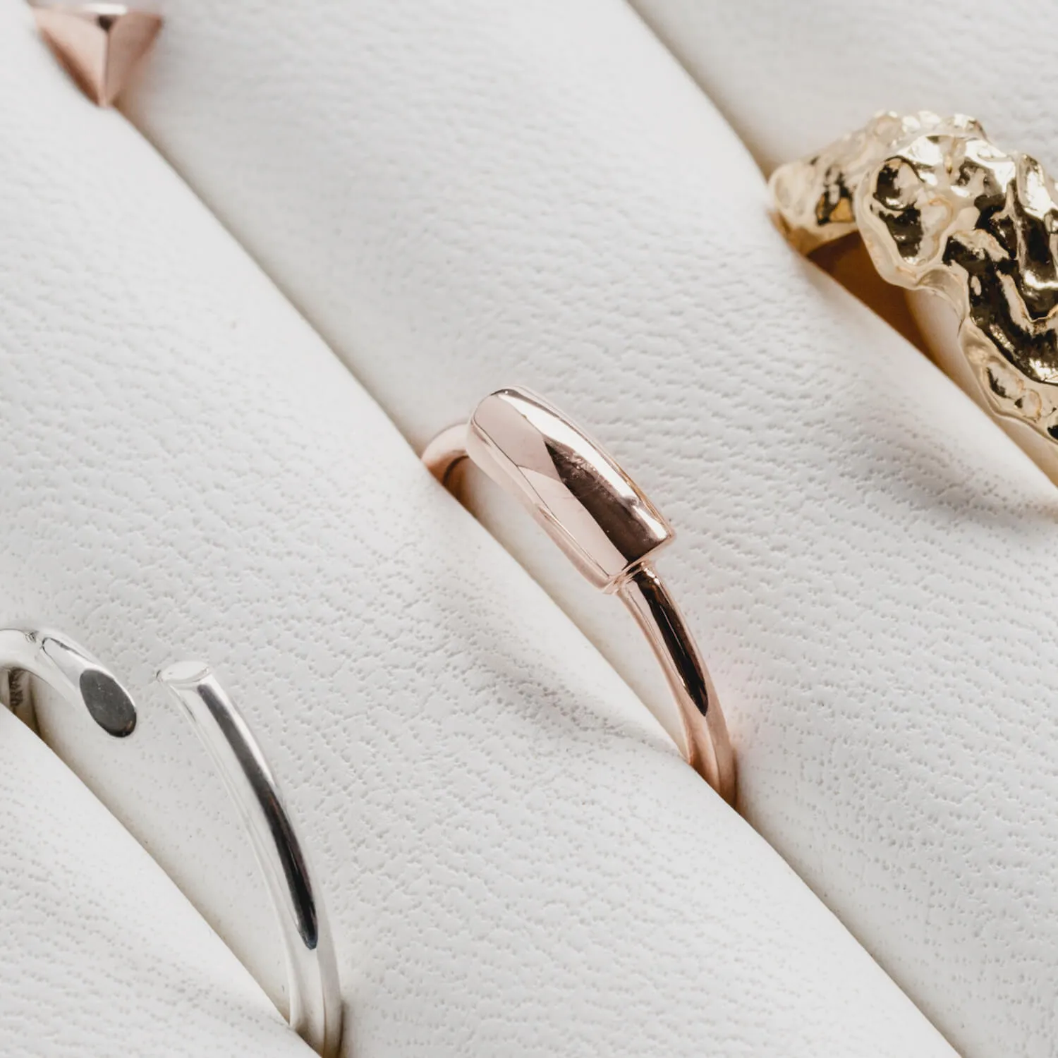 Anti Ring Gold