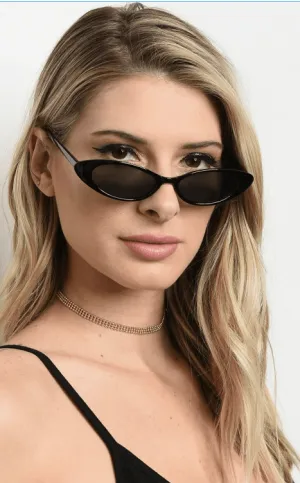 THROWING SHADE